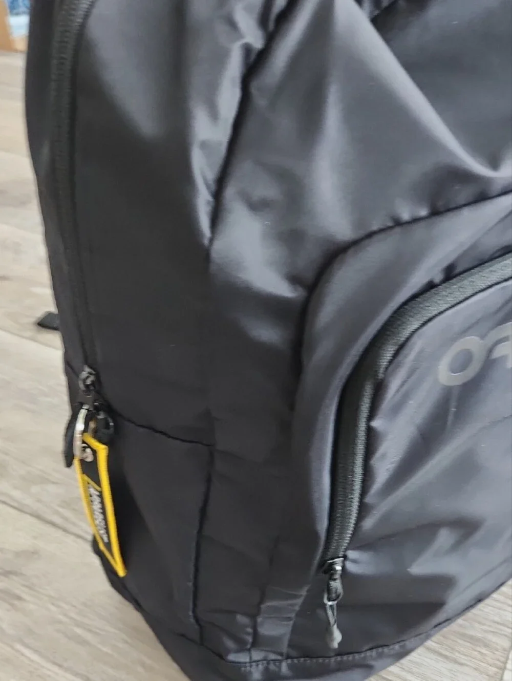 Oakley NWT Black Apparelist Backpack with Front Pocket